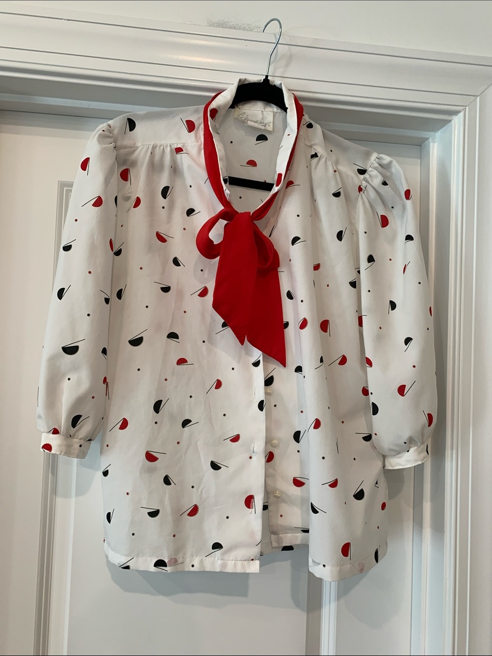 Vintage Shapely White Button-Up Blouse with 70s print womens 14